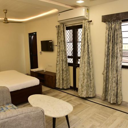 Holiday Out Hotel 焦特布尔 外观 照片