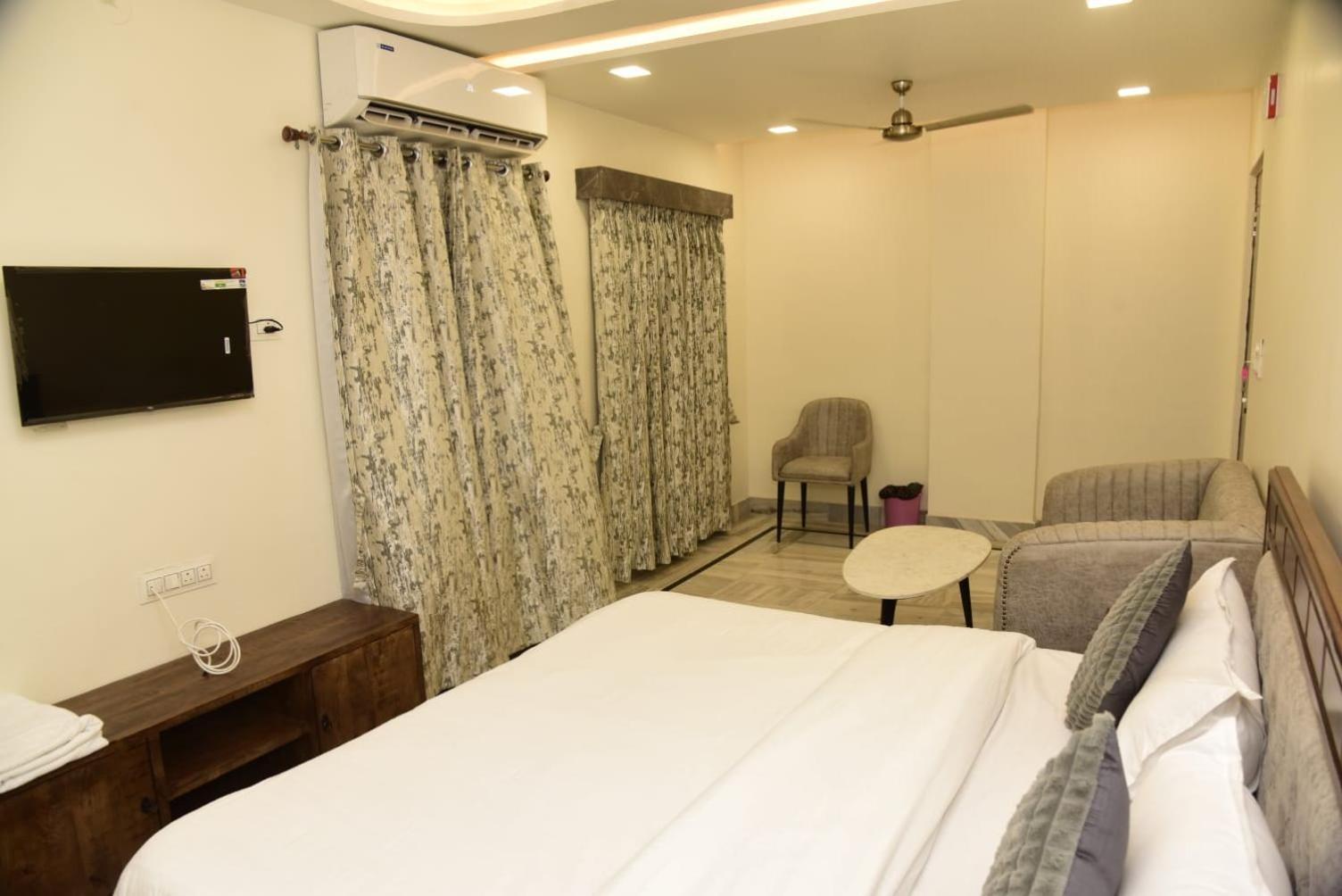 Holiday Out Hotel 焦特布尔 外观 照片
